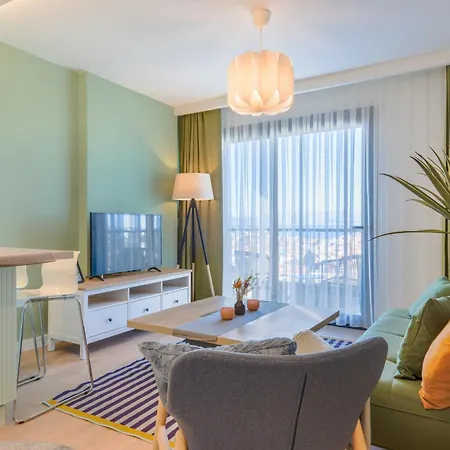 Cozy Flat With Balcony 5 Min To Marina Çeşme