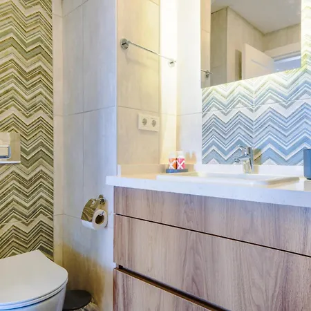 شقة Cozy Flat With Balcony 5 Min To Marina